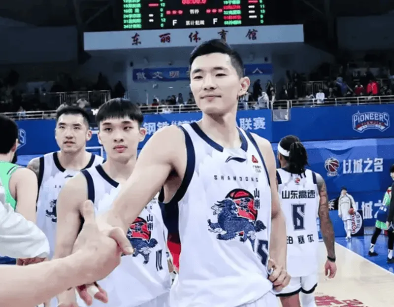 球友会直播-邱彪：一直有布置给陈林坚的战术，和大家强调要有意识看他